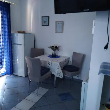 Apartment Alenka *