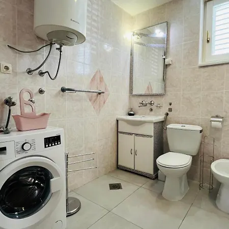 Apartment Alenka
